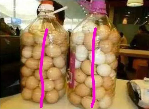 雞蛋是怎麼裝到油桶里去的?太有智慧了,不得不服!