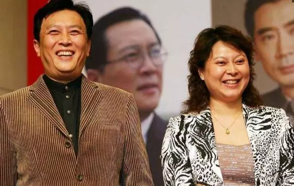10大男星演藝圈一爆紅成名,渣到「拋棄糟糠之妻」!如今他們竟過著這樣的生活!