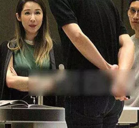 39歲天后蕭亞軒整容崩顏....! 如今面目全非不敢認 !!