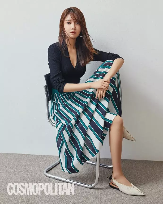 [少女時代][新聞]190321 好絕美一女的泰妍Elle Korea 四月號畫報持臉殺人