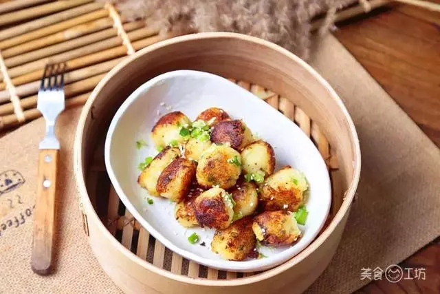 土豆又出新做法,夠香!夠糯!好吃哭