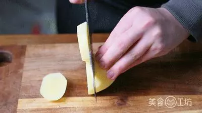 土豆又出新做法,夠香!夠糯!好吃哭