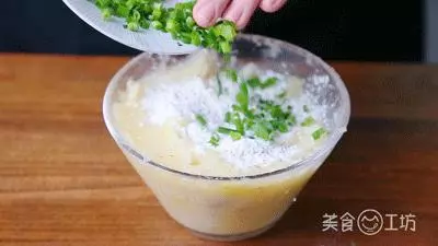 土豆又出新做法,夠香!夠糯!好吃哭