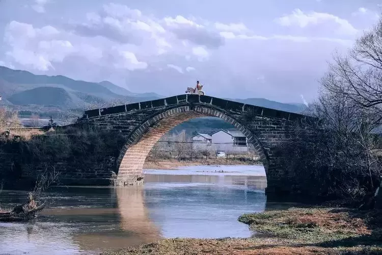 出生時有這8種異象的人,長大後不成龍就成鳳,很了不起