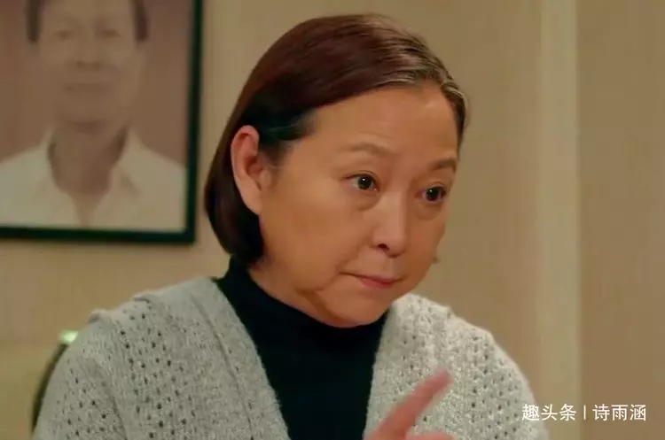 妻子查出癌症,丈夫帶回情人逼離婚,走出民政局丈夫如遭雷擊