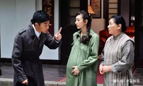 丈夫意外去世俺剛懷孕,公婆給十萬求生下孩子,十個月後,報警