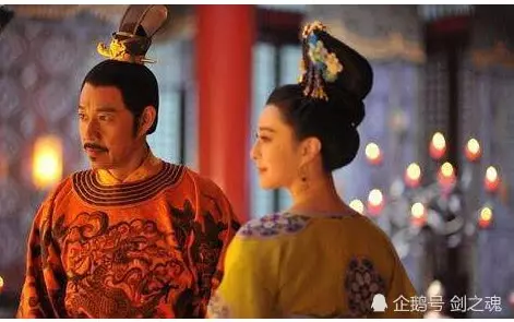 武則天沒有子嗣,李世民想讓其陪葬,武則天說8個字太宗心軟了!