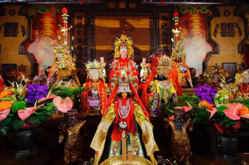 腳痛到需要開刀!顏清標親身經歷神蹟,憑著「大甲媽令符」走完遶境全程!