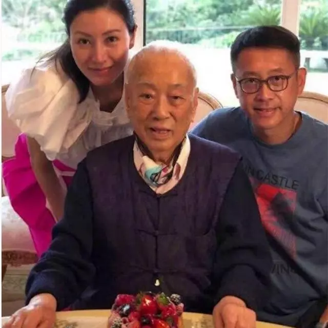 8歲男童坐擁百億資產,爺爺曾「花500萬為他辦百日宴」送50億豪宅,網友:投胎是門技術活
