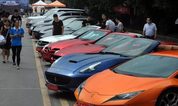 提供超跑給員工的代步車!超狂的!佛心企業老闆「年年加薪」:人不能窮得只剩錢!