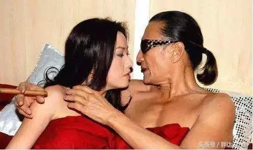 50歲王菲大肚逛商場,81歲謝賢老來得子,謝霆鋒終於說出心裡話!