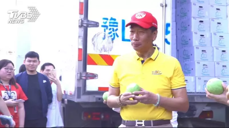 首批燕巢芭樂到了! 郭董當賣果郎1HR賣光