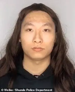 強國警察為詐騙竟親自下海!「超猛完妝後成果」嚇到吃手手:再也不敢網戀了!