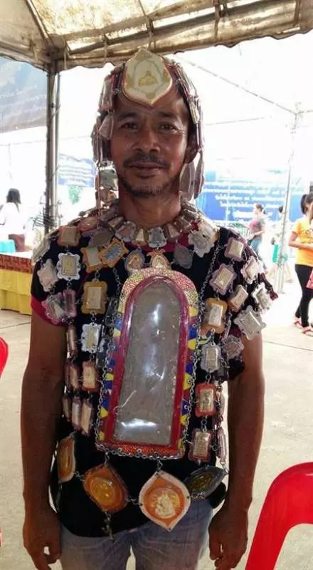 穿佛牌鎧甲擋煞 沒穿竟被撞死!