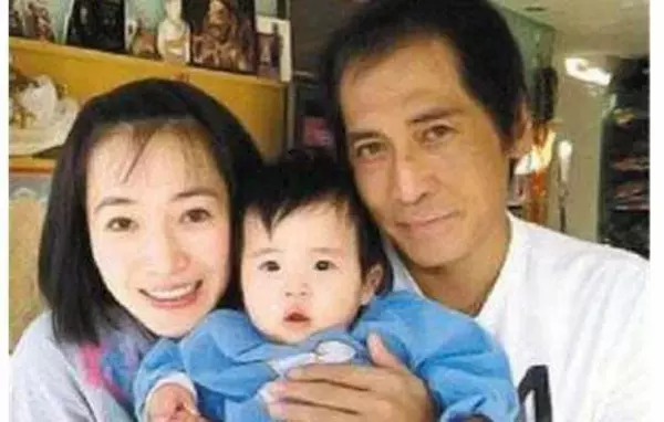 25歲嫁50歲有錢老公!移民美國後生2個孩子,如今她活成這樣!