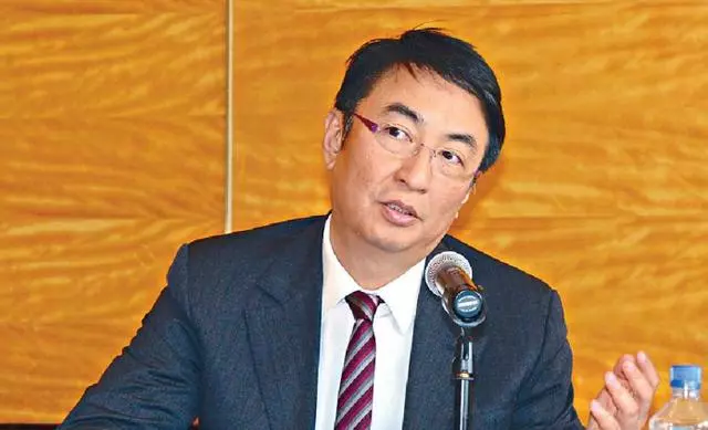 千億兒媳名號不保?李兆基退休,徐子淇老公與大叔子明爭暗鬥!