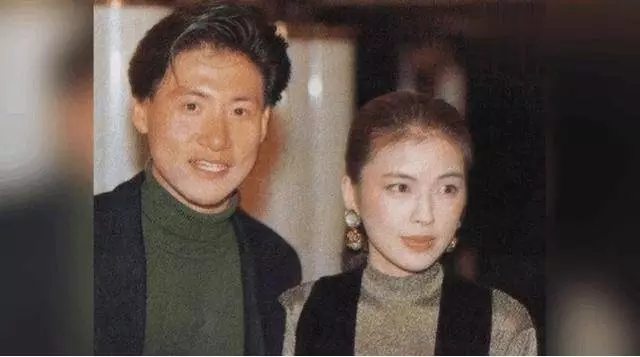 56歲張學友羅美薇夫婦近照曝光,網友:確實老了,心疼!