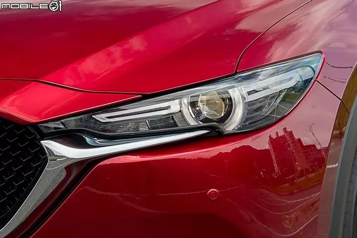 R A V 4 / CR-V / CX-5 / Forester全面開戰! 熱門中型SUV集體評比
