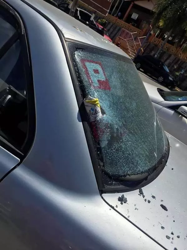 注意!天氣太熱,香氛放車內竟然爆炸了!千萬別放在車裡了!