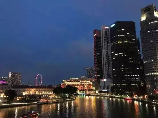 新加坡10家景美卻不貴的屋頂bar和餐廳,一個人花費不到30元!