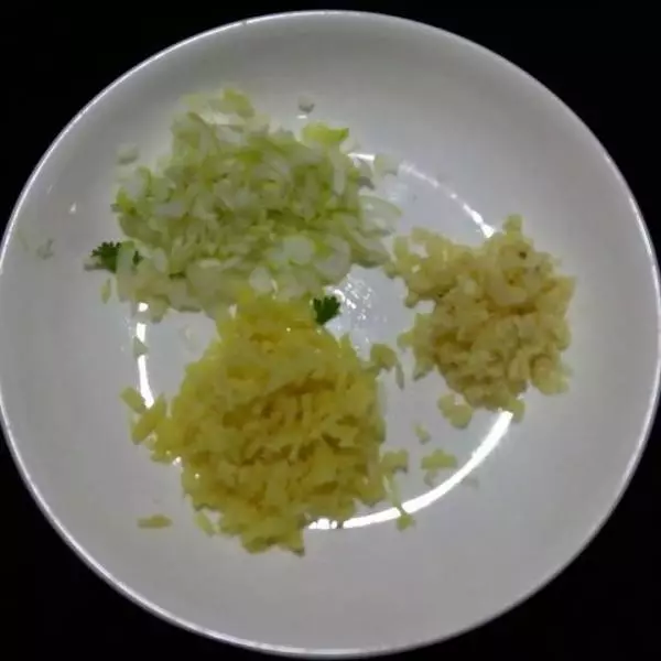 阿嬤用了50年的酥肉配方,慢一秒就夾不到,簡單幾步,新手也能做到0失敗
