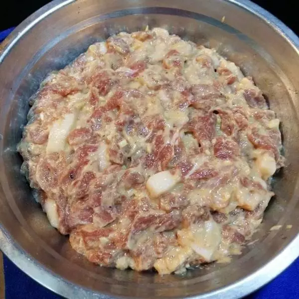 阿嬤用了50年的酥肉配方,慢一秒就夾不到,簡單幾步,新手也能做到0失敗