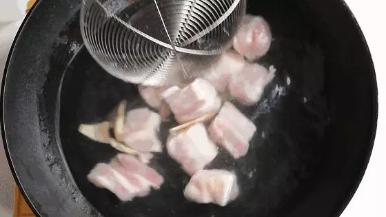 燉肉時總燉不好?30年大廚總結幾個燉肉的經驗,趕緊試試
