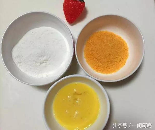 一個雞蛋,兩根香蕉,一點麵粉就可以做出的美食!無需任何添加!孩子吃完開心的蹦起來!!