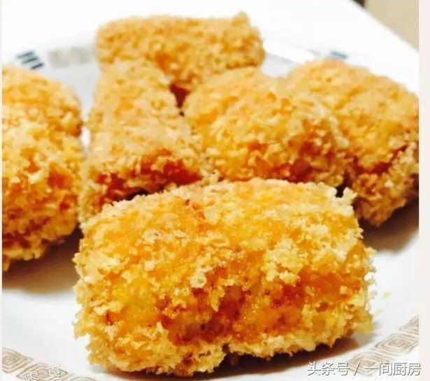 一個雞蛋,兩根香蕉,一點麵粉就可以做出的美食!無需任何添加!孩子吃完開心的蹦起來!!