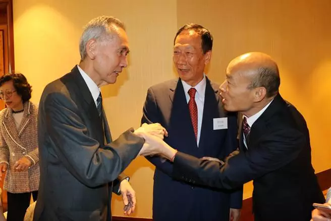 信和集團主席黃志祥鼓勵韓選總統 讓台灣幸福破表