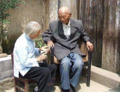 「當我老了,希望兒女不要嫌棄我」,多少父母的心聲