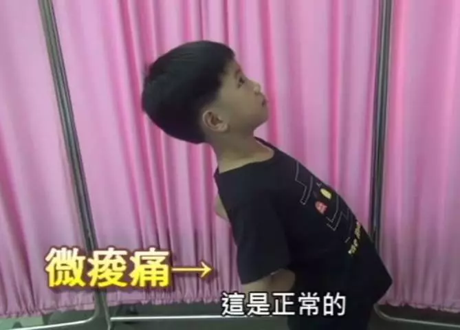 腰痛要自己救,復健師分享「私房 2 招」,改善腰酸疼痛,促進血液循環,腰椎越來越好