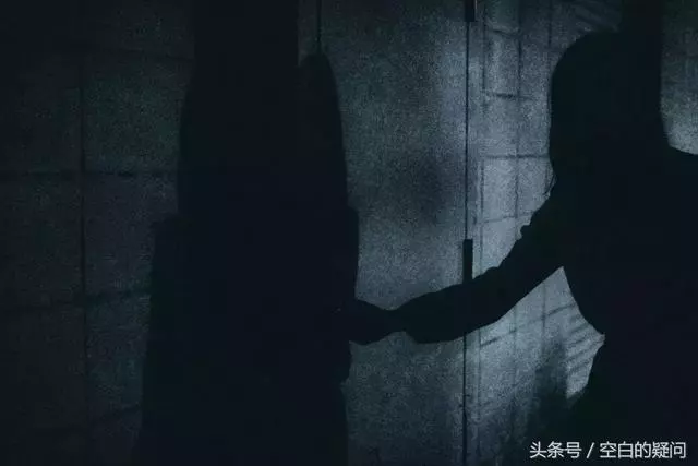 八卦山廢校玩碟仙!他白目問:「禰怎麼走的?」 24歲女鬼「詭異笑著回答」:嘻嘻!都來陪我