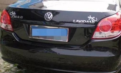 車尾掛「壁虎」到底是什麼意思?聽老司機說完,後悔現在才知道!