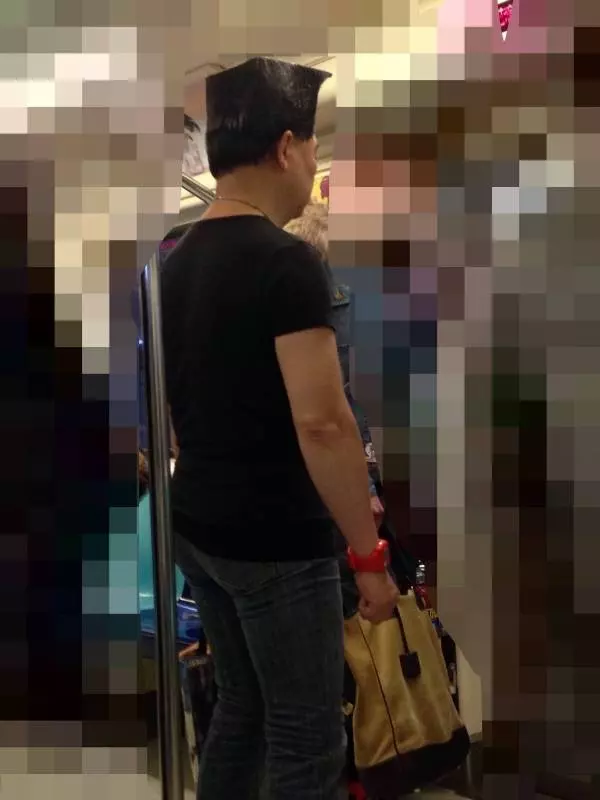 北捷驚現「直角方塊頭」!背後藏「心酸原因」…專業髮型師:「12級風也吹不動!」