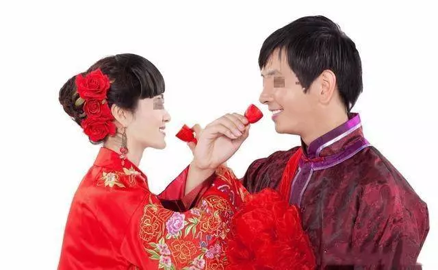 婆婆來養老,下班回家聞到一股香味,推開門後,女子想把房子賣了