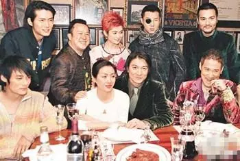 48歲吳倩蓮近照如黃臉婆,劉德華跪地求婚不應,卻嫁平民丈夫!