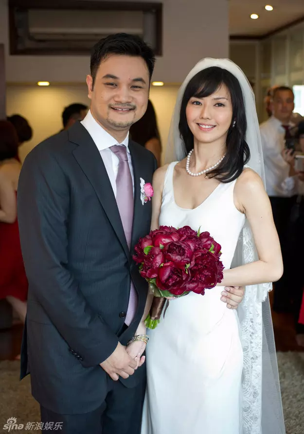 孫燕姿近日現身,容顏蒼老臉爛嚇人!談起老公竟眼眶泛淚,稱:有想離婚!
