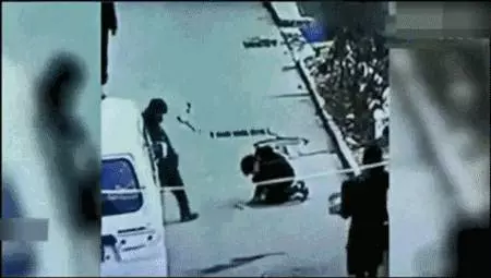 心理老師告訴您:孩子需要的是強權控制,而不是講道理