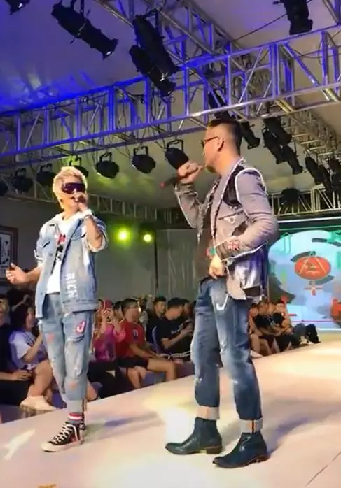 55歲孫興近況曝光!一手好牌打爛,夫妻倆到處走穴商演,網友:混到這個地步?