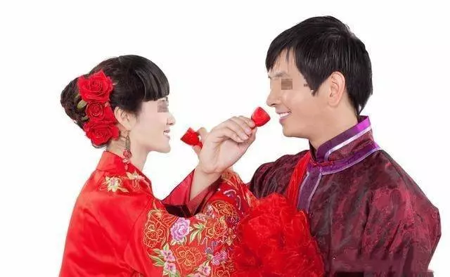 每月給婆婆兩千盡孝,回家探望看到婆婆咳嗽,我決定再不給一分