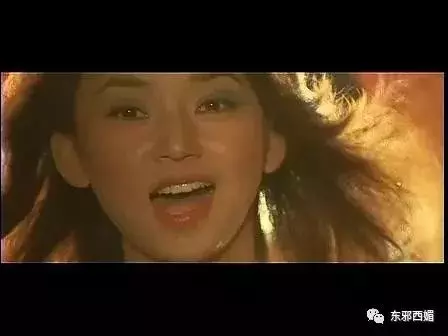 前任黑幫大佬,現任國外坐牢,她的情史也太精彩了吧!