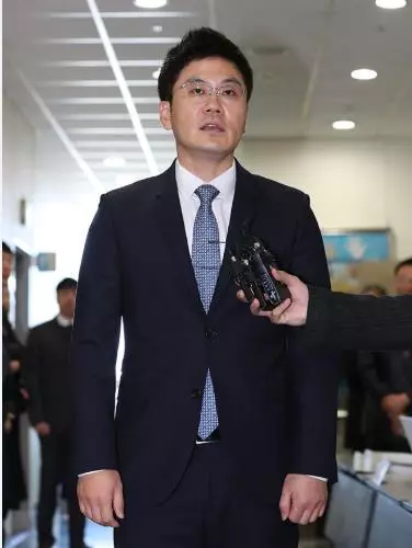 不受勝利風波影響!YG社長連任,網友:這爛攤子,他不連任誰上