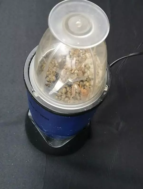 阿嬤使用了30年的五香粉配方,僅需幾種家常香料,更香、更純、更安全,成本只需幾元錢