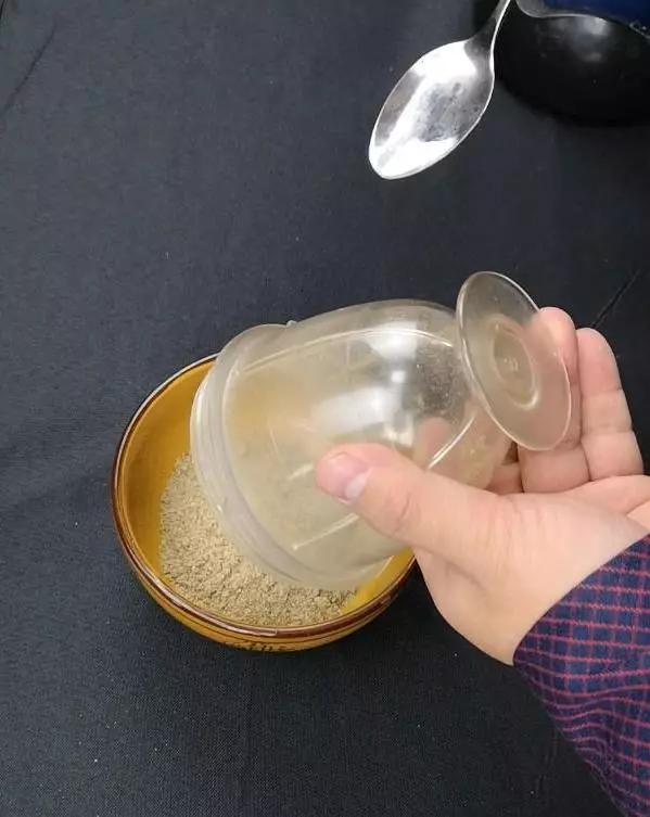 阿嬤使用了30年的五香粉配方,僅需幾種家常香料,更香、更純、更安全,成本只需幾元錢