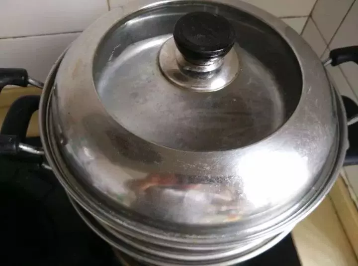 不用麵粉不用烤的「蛋糕」,鬆軟又香甜,熱量更低,吃了不上火~
