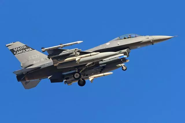 美媒稱美政府批准售台60多架F16戰機,外交部回應