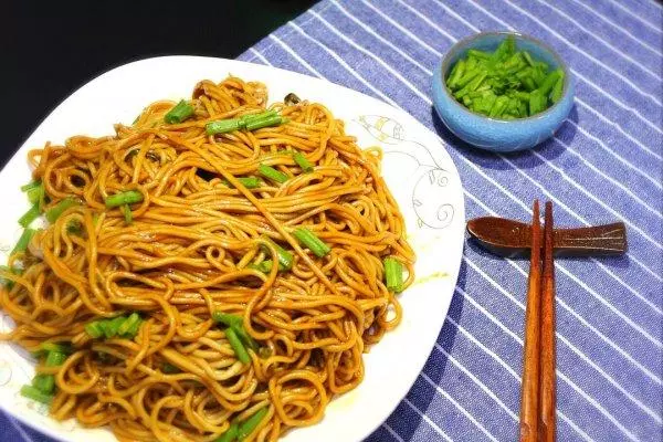 家常麵條這樣做,吃了一碗又一碗,小孩子也根本停不下來!