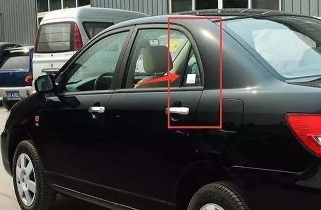 開了20年車,還傻傻不知道汽車三角窗有什麼用處?後悔知道晚了