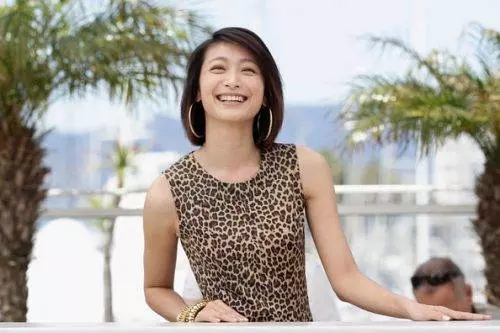 【假拍戲真吃豆腐!】鈕承澤 「10秒床戲」 硬上畫面曝光! 柯奐如爆料: 全程只戴著套套, 拍了5小時!